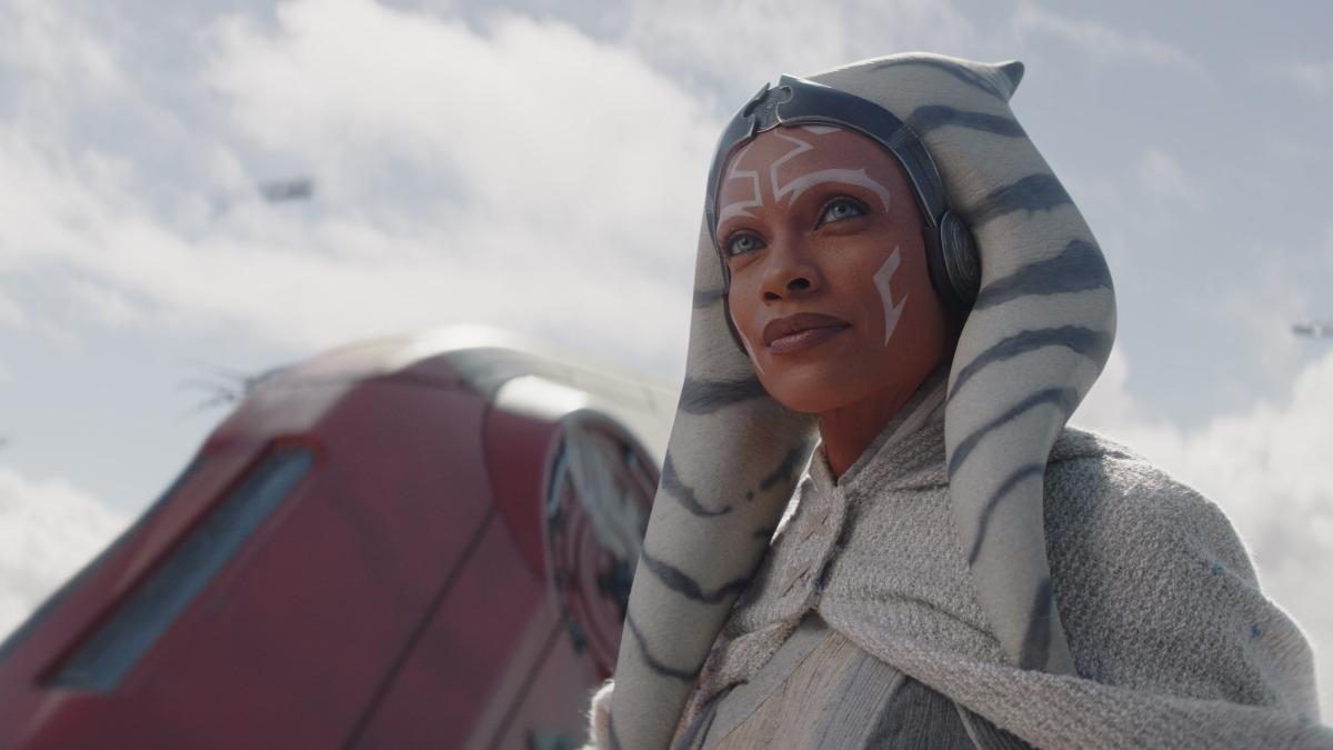 羅莎瑞道森飾演《亞蘇卡》完成媽媽心願。（圖／盧卡斯影業提供）