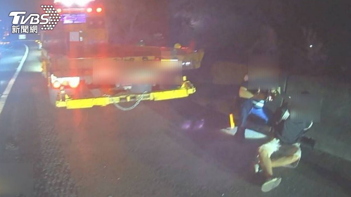 男子騎乘大型重型機車誤闖國道被逮。（圖／TVBS）