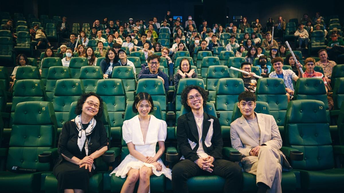 潘綱大、導演朱駿騰、柯泯薰、映後出席《河鰻》首映座談。(圖/底噪影像提供)
