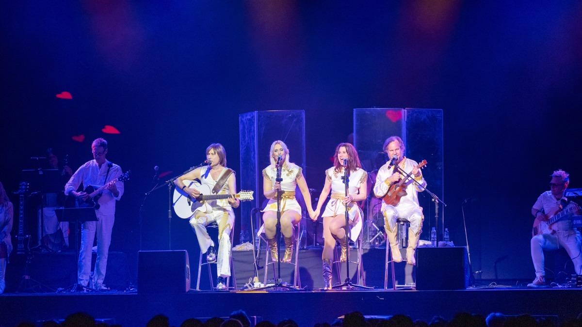 「Waterloo滑鐵盧」於北流Legacy TERA帶來「向ABBA致敬金曲演唱會」壓軸場。（圖／媒體棧提供）