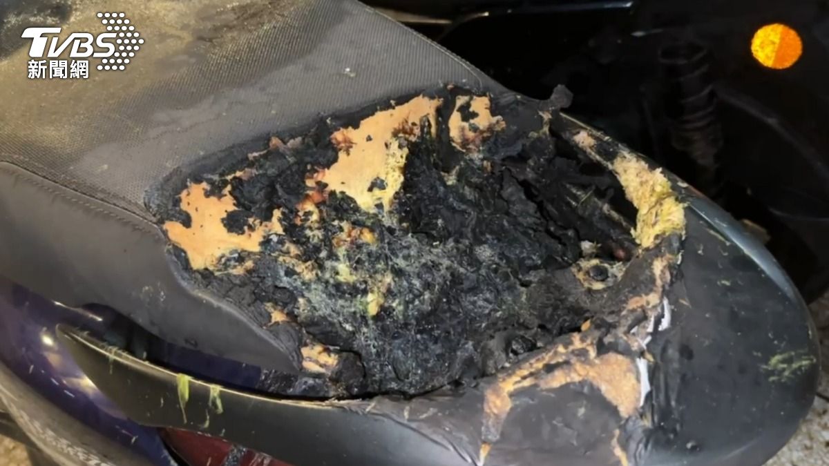 基隆市仁愛區發生一起機車縱火案。(圖/TVBS)