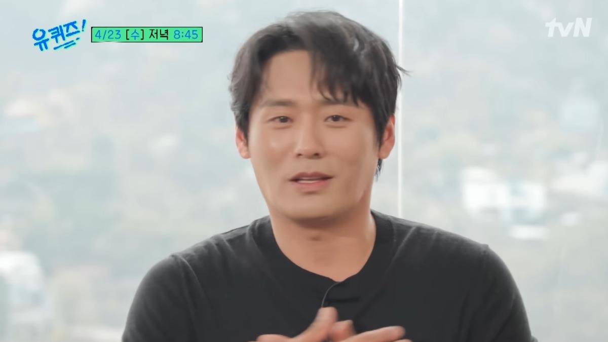 崔代勳因《苦盡柑來》翻紅,登上劉在錫主持的《劉QUIZ》。(圖/翻攝自tvN TY)