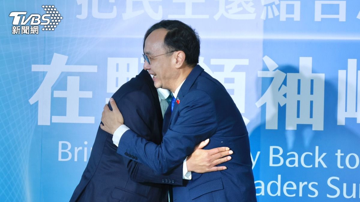 藍白兩黨黨主席朱立倫、黃國昌，今舉辦在野領袖峰會（圖/潘建樺攝）