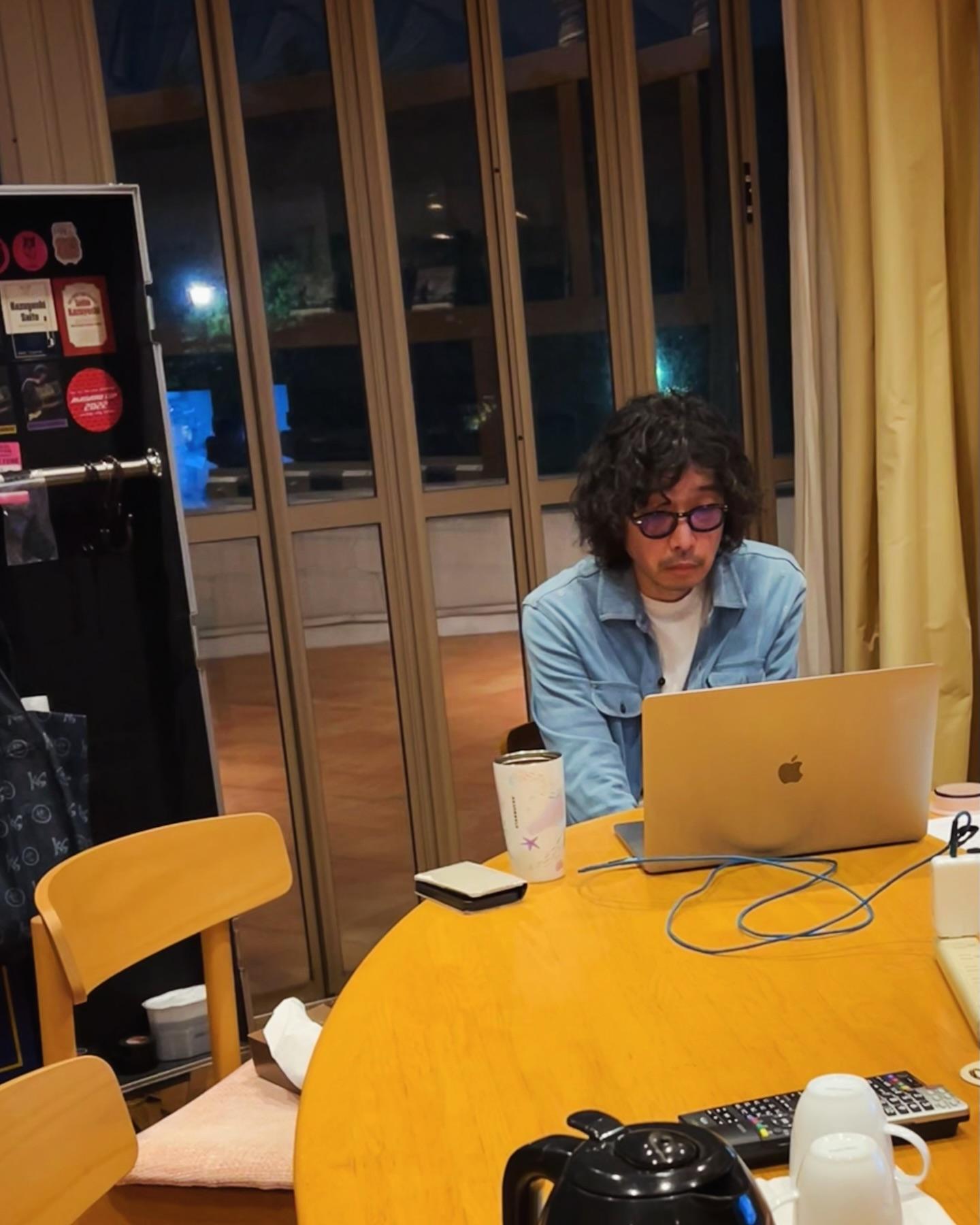 齊藤和義當天接受了約90分鐘的訪問，無所不聊。（圖／翻攝自齊藤和義IG）