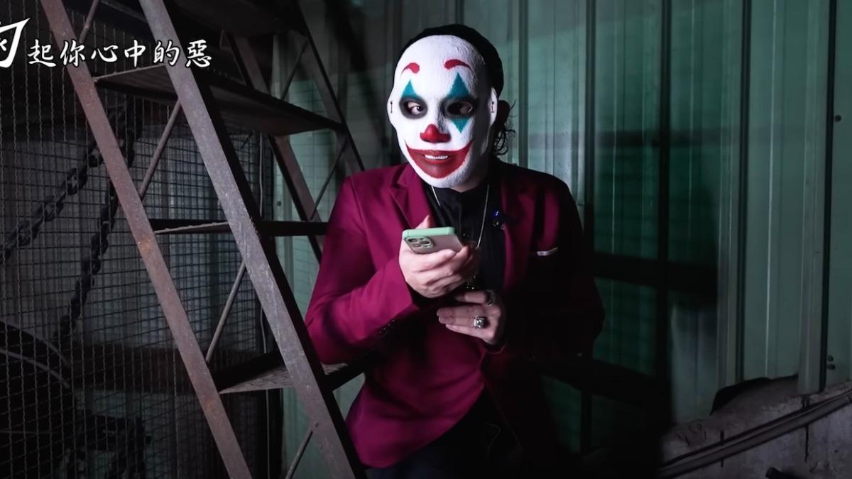 勾惡被認證是踢爆界的指標。（圖／勾惡提供）