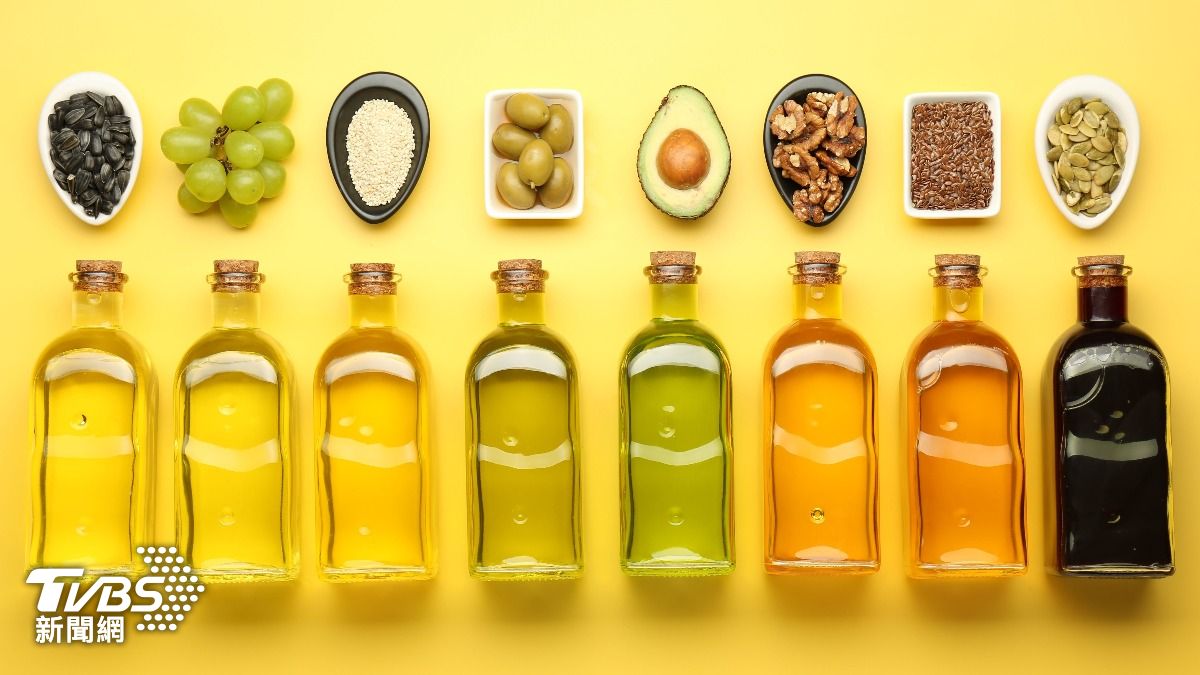 日常飲食若攝取過多Omega-6亞麻油酸的油品，可能誘發乳癌。（示意圖／shutterstock達志影像）