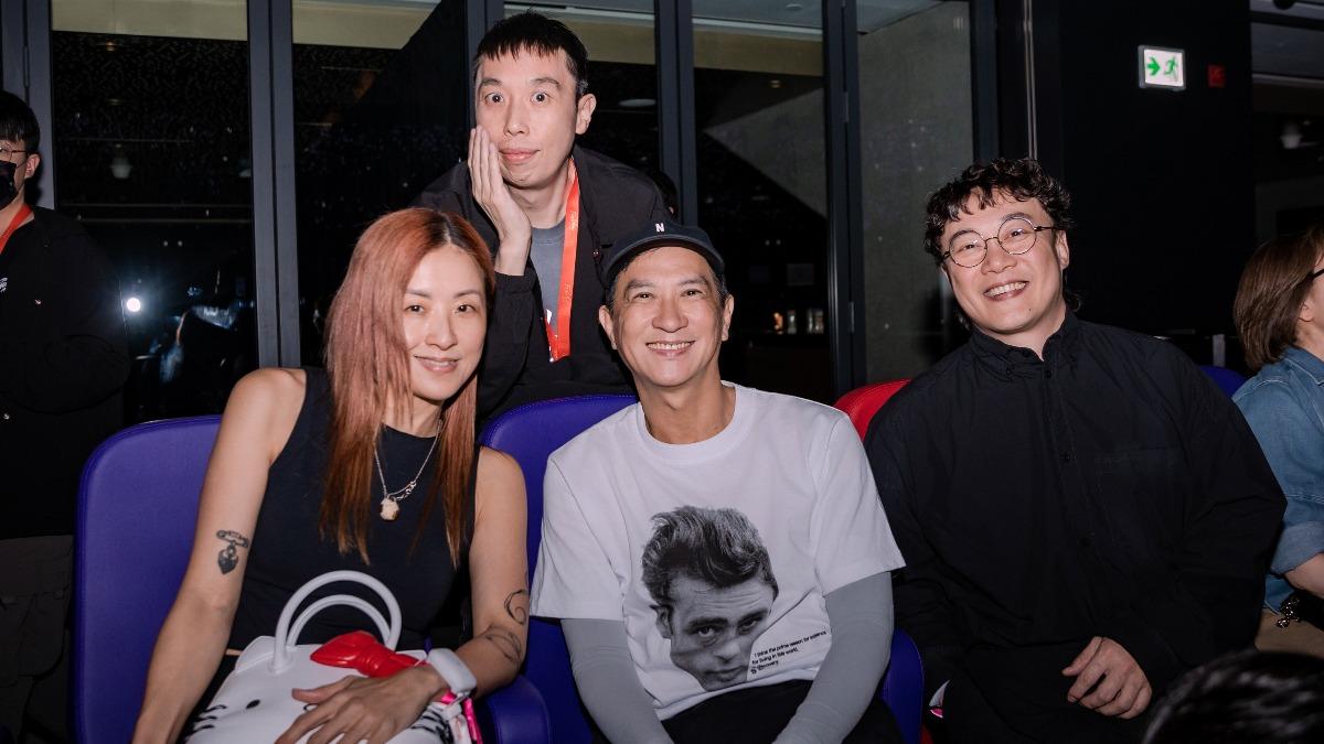 陳奕迅（右起）、張家輝朝聖謝霆鋒演唱會。（圖／英皇娛樂提供）