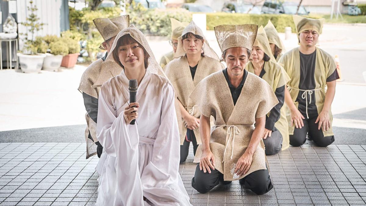 陳又瑄劇中職業為唱念孝女白琴。（圖／公視提供）