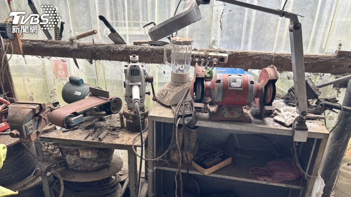 中壢警也破獲一處改造槍械工廠。（圖／TVBS）
