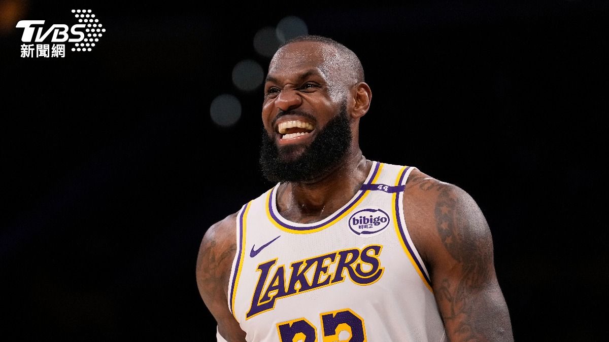 美媒今天引述兩名接近詹姆斯的消息人士證實，詹姆斯並沒有向人民日報投稿。（圖／達志影像美聯社）