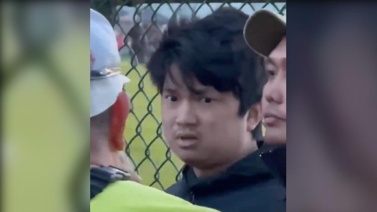 溫哥華汽車衝撞，警方已逮捕30歲的男子「羅開吉」。 （圖／翻攝自Goodbye HK Hello Billy臉書）