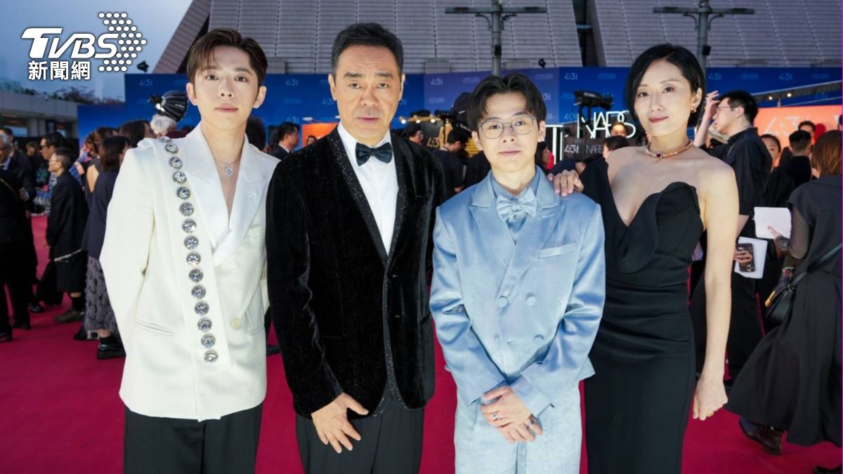 呂爵安、劉青雲、蘇文濤、谷祖琳一起走紅毯。（圖／粘祐誠攝）