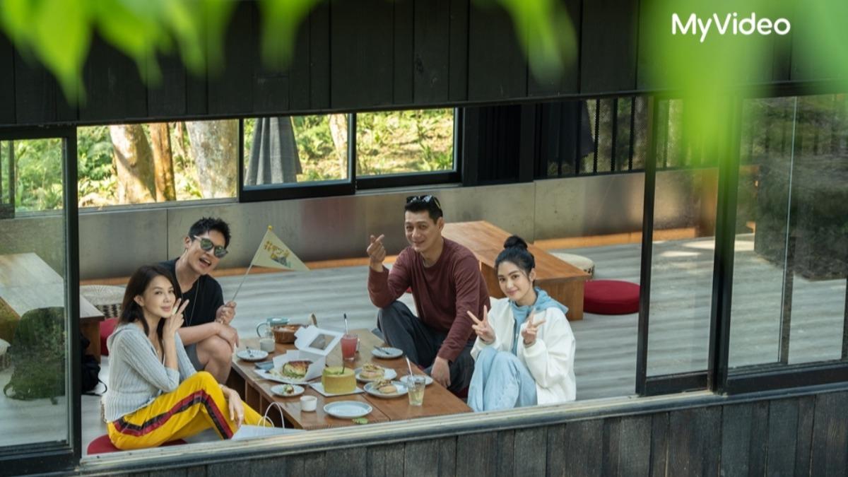 雷嘉汭（右1）自曝是綜藝迷，當許孟哲（左2）現身秒認出。（圖／台灣大哥大MyVideo提供）