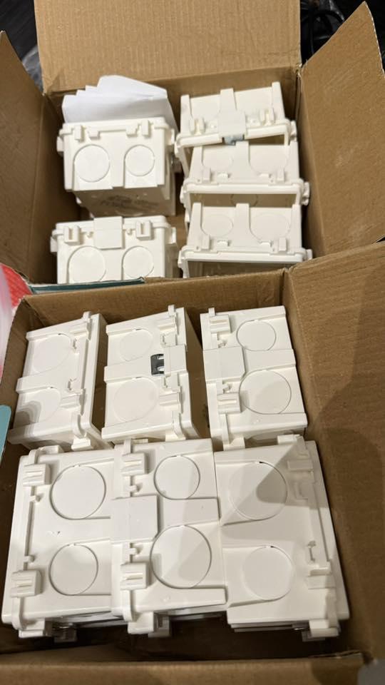 小蠻說兒子玩完開關後有把東西買走。（圖／翻攝自小蠻臉書）