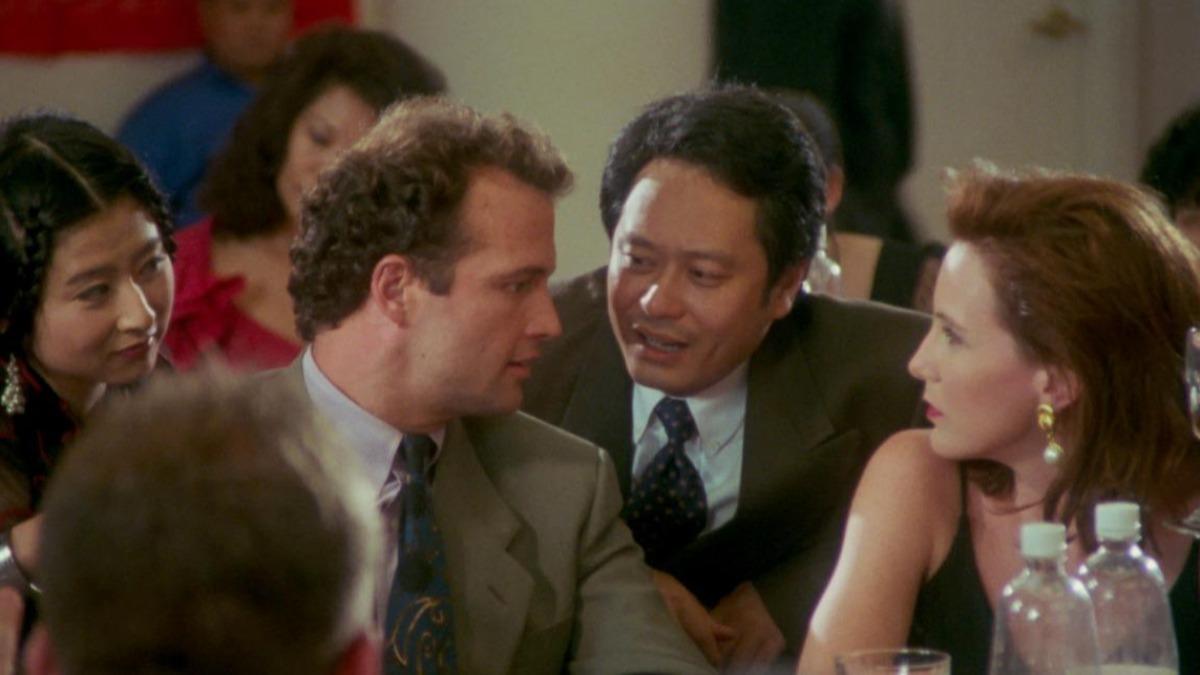 李安當年還曾特別客串1993年版《囍宴》。（圖／國影中心提供）