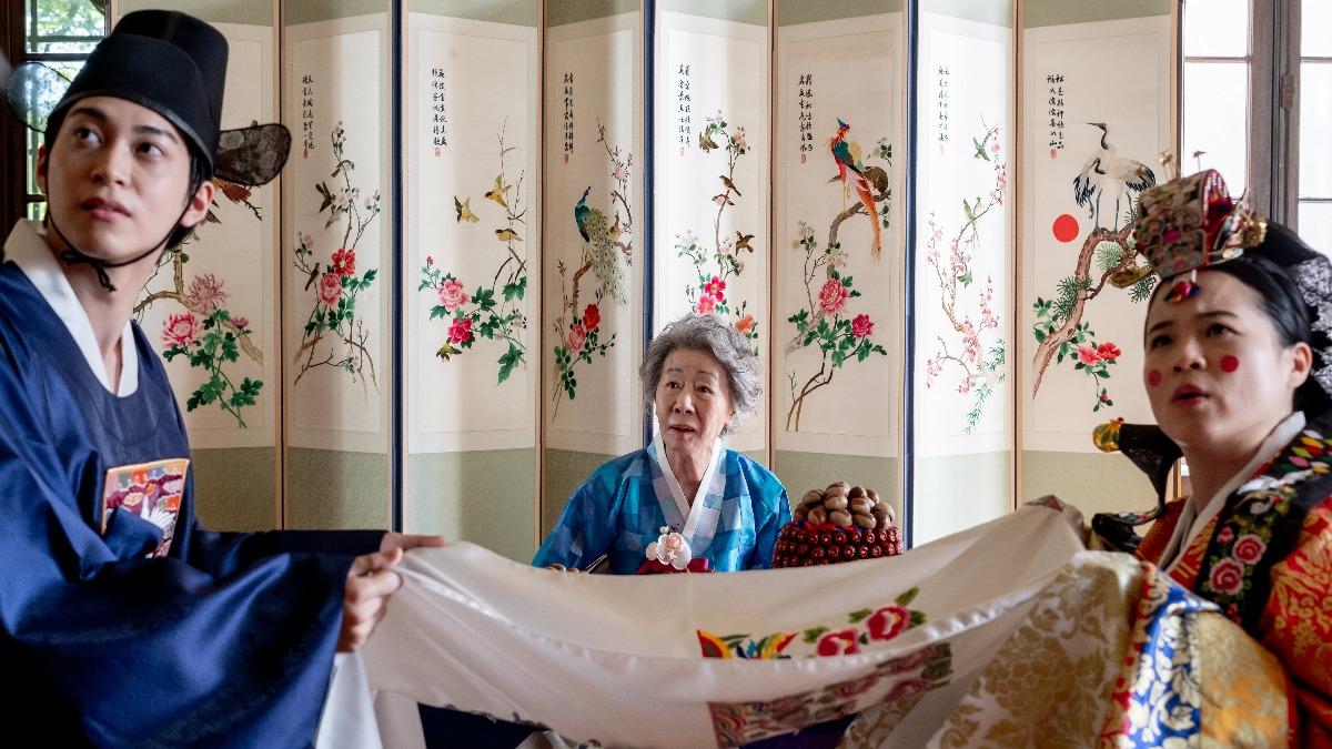 尹汝貞（中）在《囍宴》的精湛演出為電影加分不少。（圖／UIP提供）