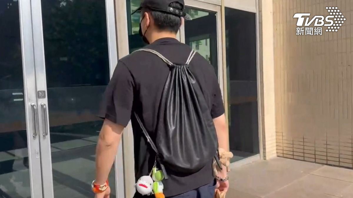 因女友遭詐騙，王大陸也找上黑道查個資討債，新北檢依違反《個資法》起訴王大陸。（圖／TVBS）