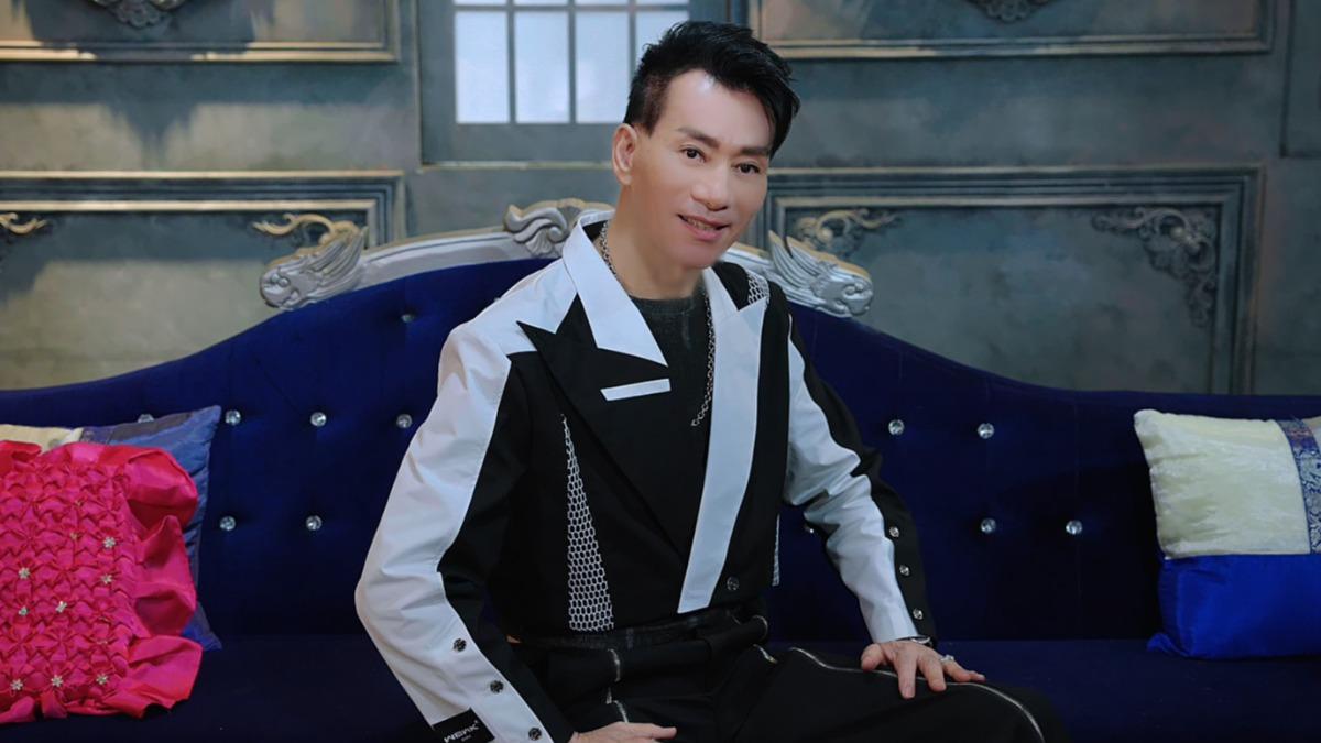 「超跑杰克」是能力超強的汽車業務。（圖／大棠唱片提供）