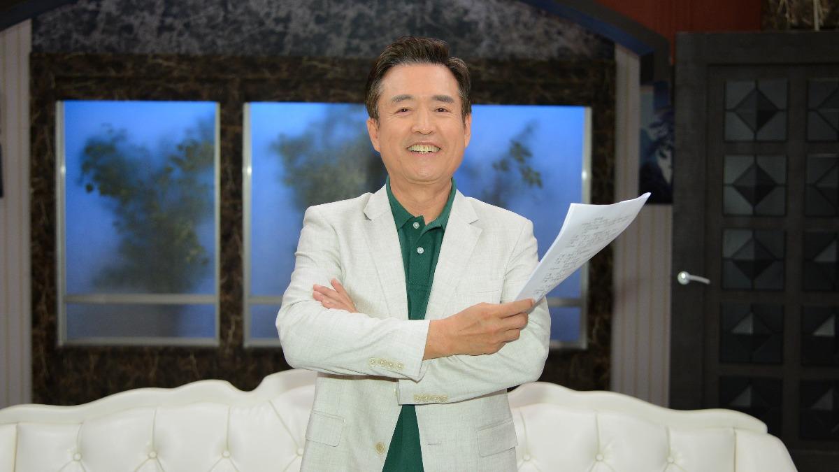 检场睽违3年再度演出三立八点档。（图／三立提供）