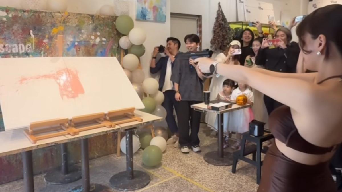 李優以射氣球方式揭曉寶寶性別。(圖/翻攝自紀卜心IG)