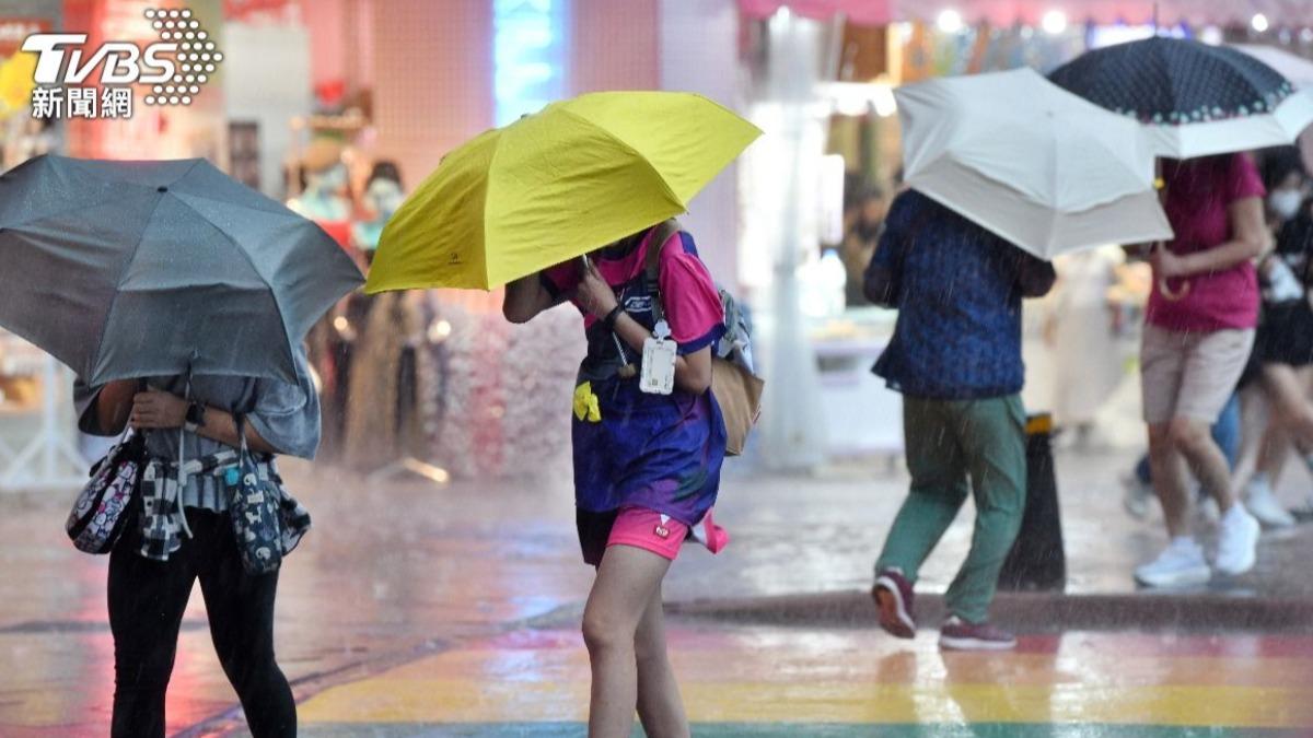 未來兩道鋒面影響，晴雨交替。（圖／胡瑞麒攝）