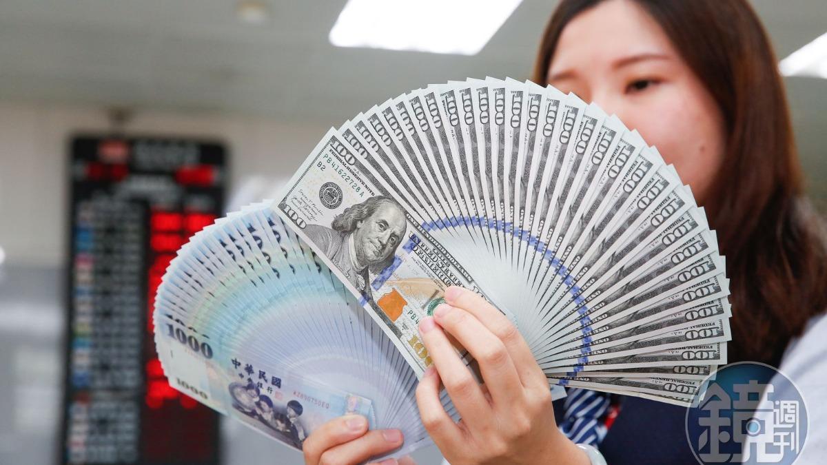 台幣強升1／金控類股成海嘯第一排法人盤點只有這兩大產業受惠│TVBS新聞網