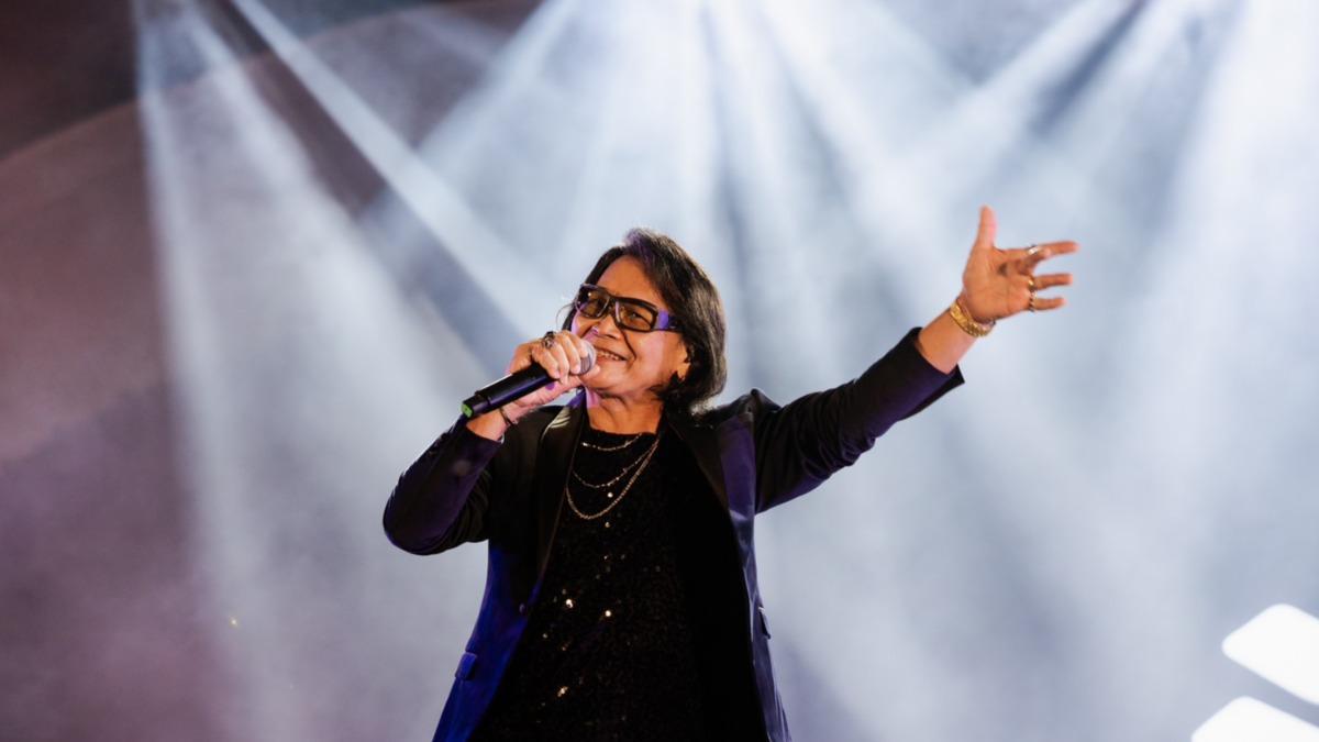 沈文程登台演出。（圖／三立提供）