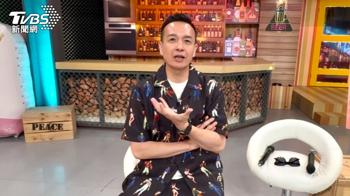 小鐘形容談感情如同「存款」。(圖/謝毅攝)