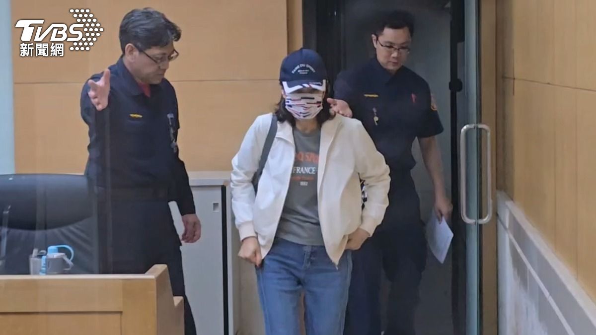 祝文宇的妻子、甲山林建設董事長張瀛珠以500萬元交保。（圖／TVBS）