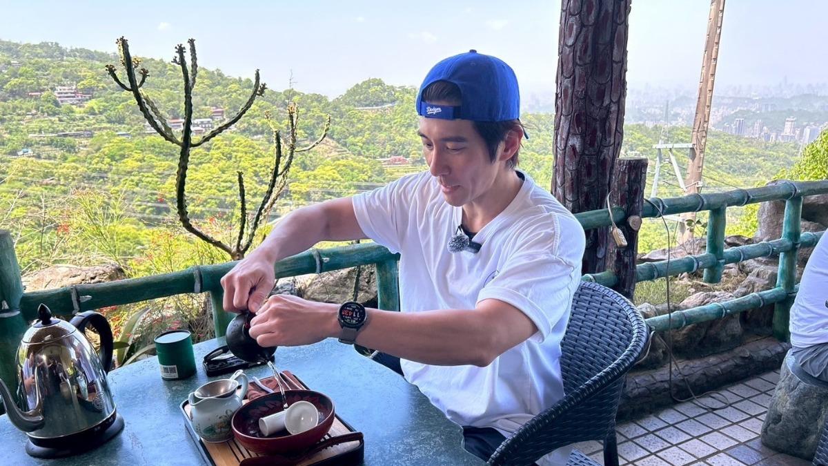 修杰楷多年後造訪貓空，回憶湧上心頭。（圖／《修TIME》提供）