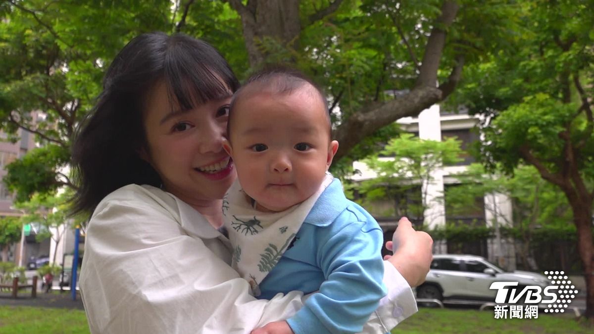 取卵9次終懷孕 李佳穎圓夢產子 感性曝：世界可以全給他