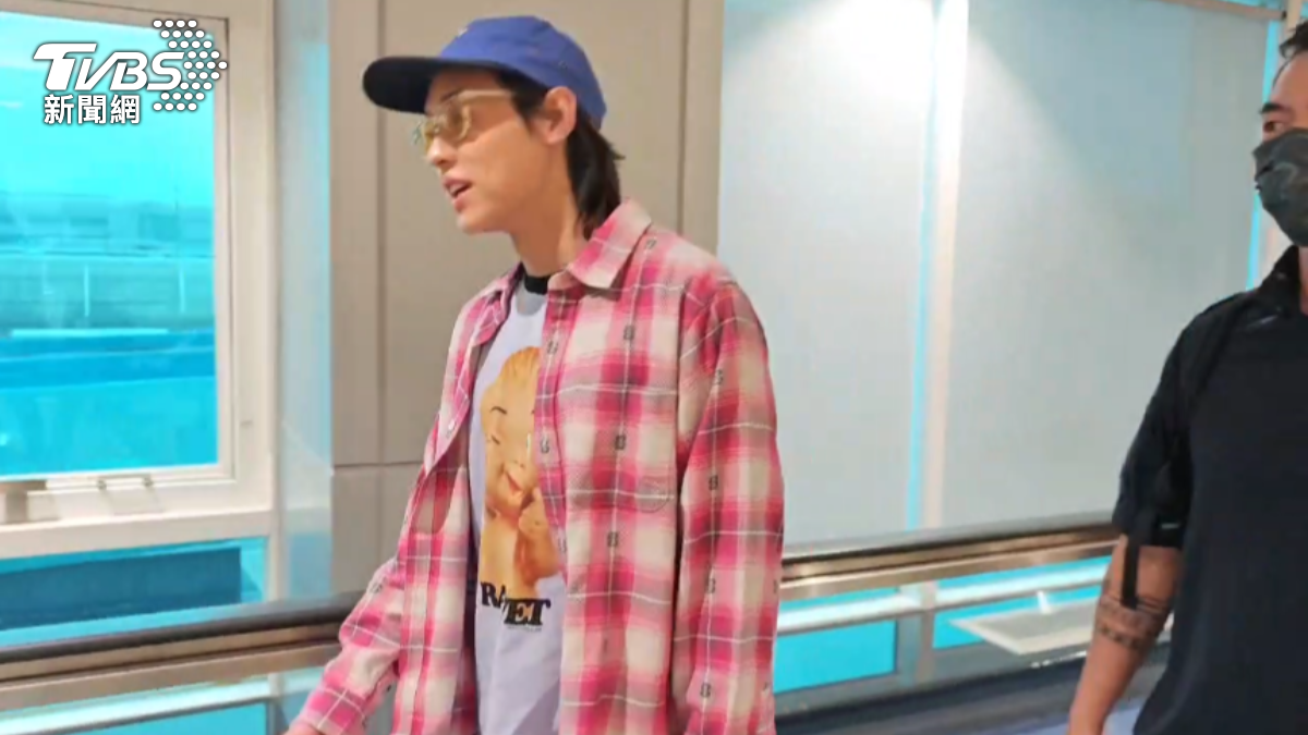 Billkin看起來心情不錯。（圖／林志偉攝）