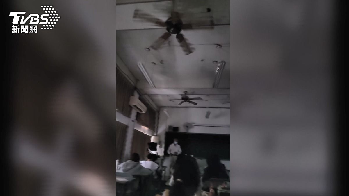 台中科大早八停電3小時！學生爬爆樓梯　摸黑點蠟燭上課