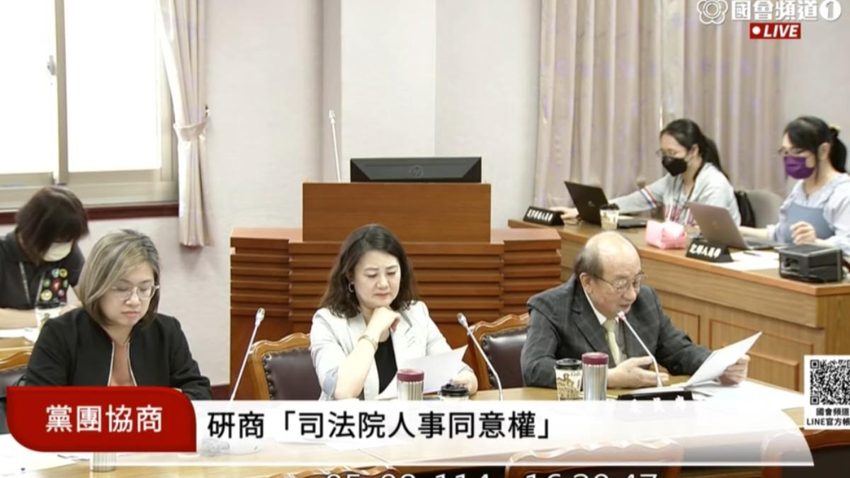 好久不見的民進黨立院黨團總召柯建銘，今（8）日滿血回歸黨團協商。（圖／立法院議事轉播頻道）