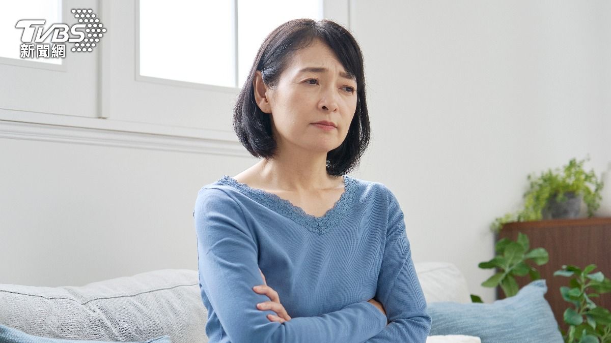 對抗更年期症別只靠忍耐！專家揭「5大保健營養」不可少