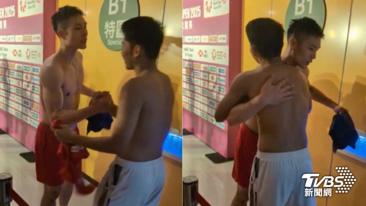 周天成和印尼17歲小將烏拜迪拉互換球衣擁抱。（圖／張良瑜攝）