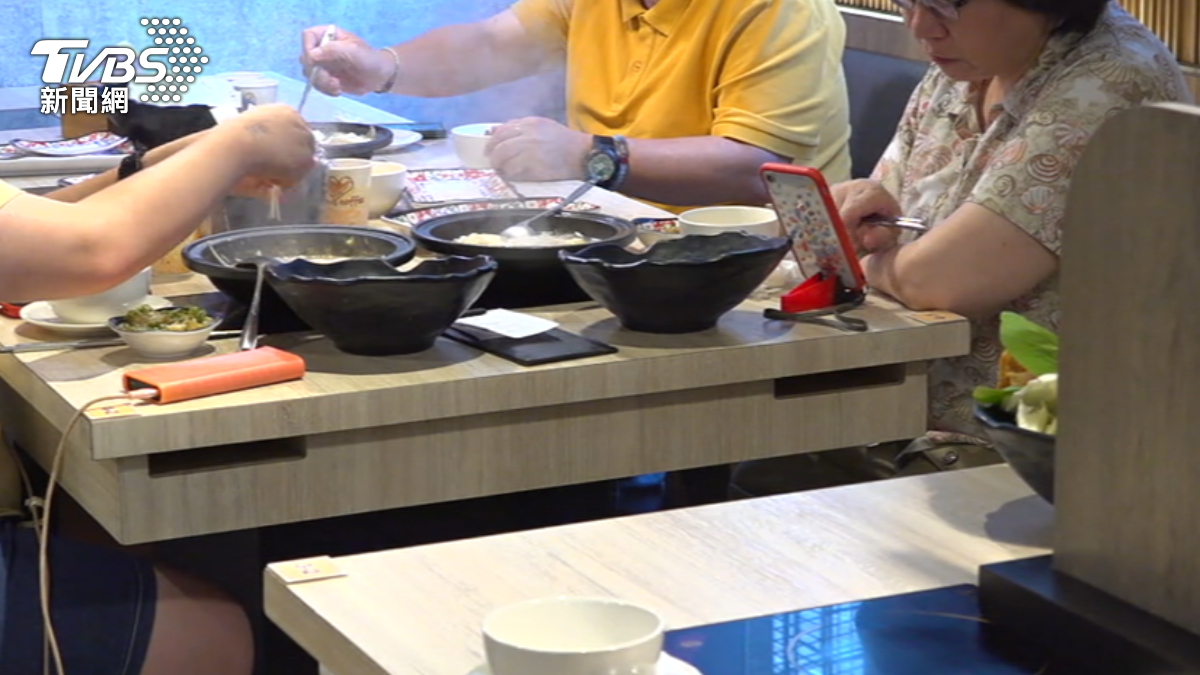 母親節聚餐「沒訂位」怎解？　業者：提早現場等