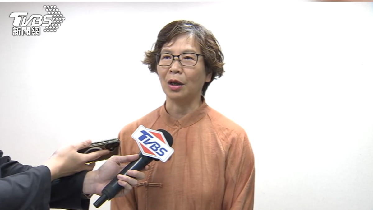 被蔡壁如說社恐　黃國昌狂搖頭：聽不懂