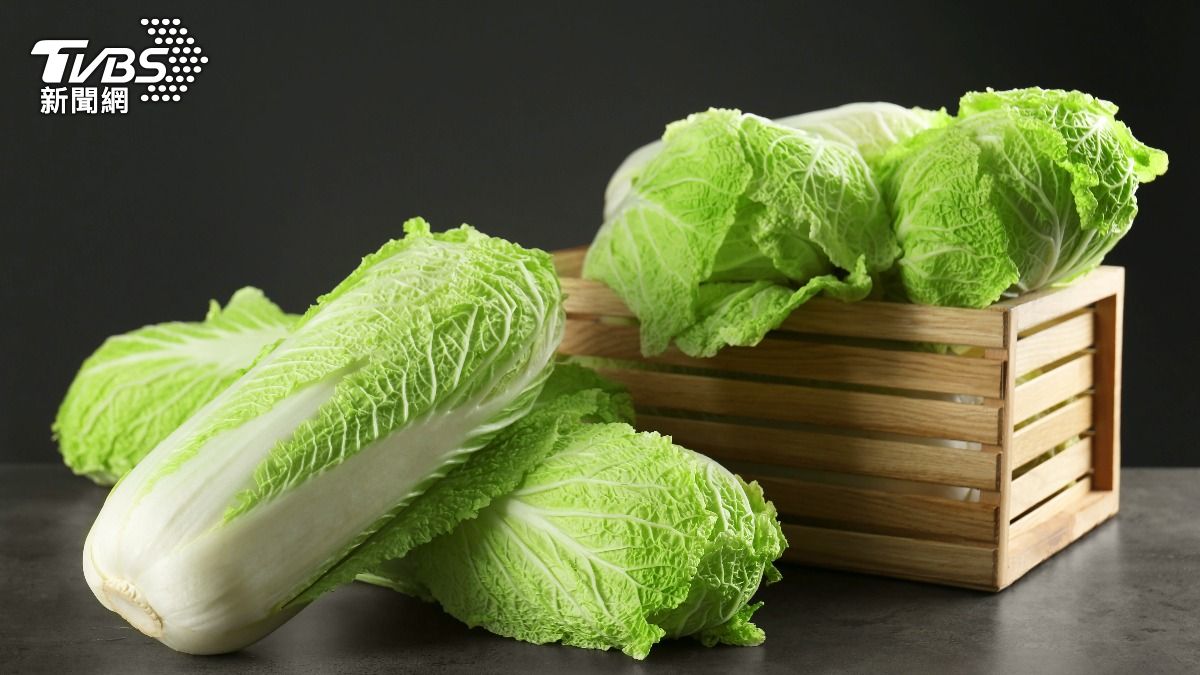 農糧署表示大白菜、小白菜、青江菜等十字花科葉菜類常會出現黑點，但不影響營養成分。（示意圖／shutterstock達志影像）