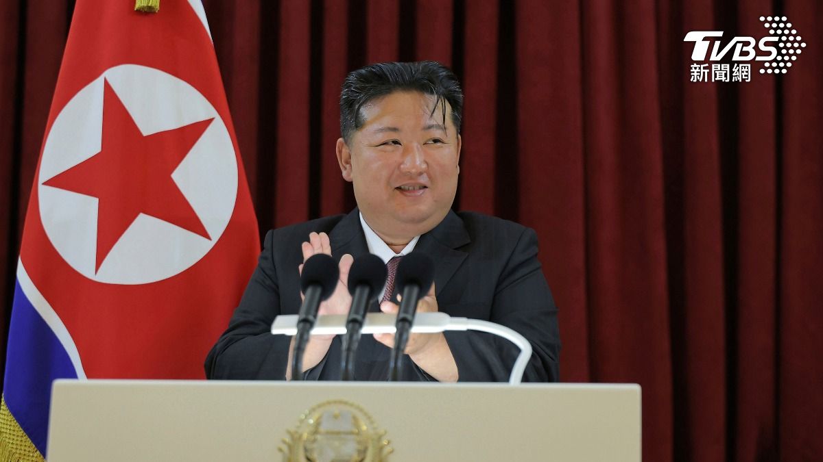 金正恩表示，北韓參與俄羅斯對烏克蘭的「特別軍事行動」是正當的行為。（圖／達志影像美聯社）