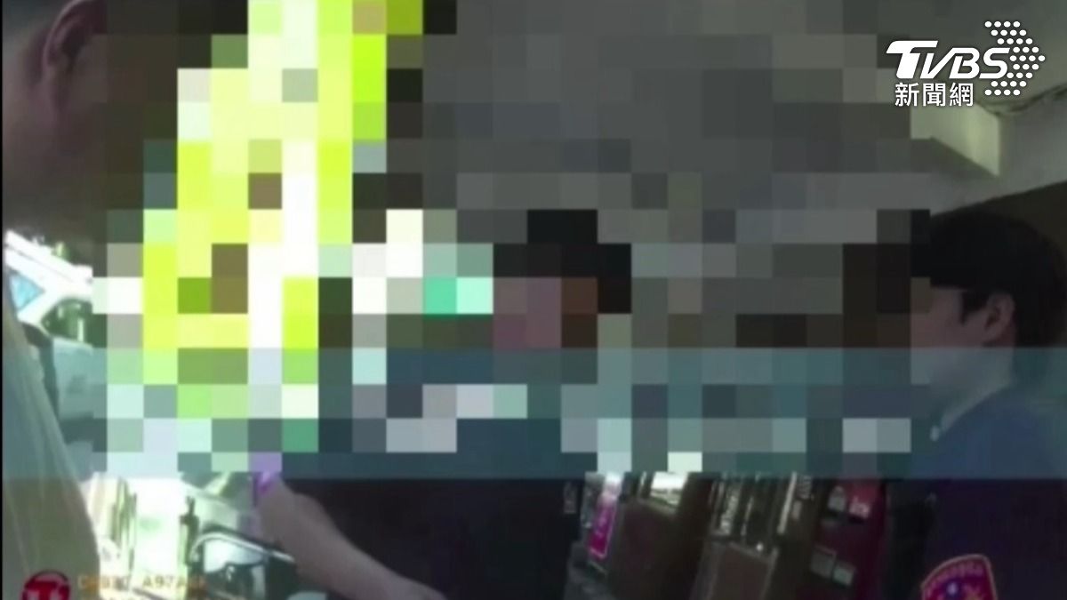 店家上月底曾與2樓的吳姓鄰居發生口角。（圖／TVBS）