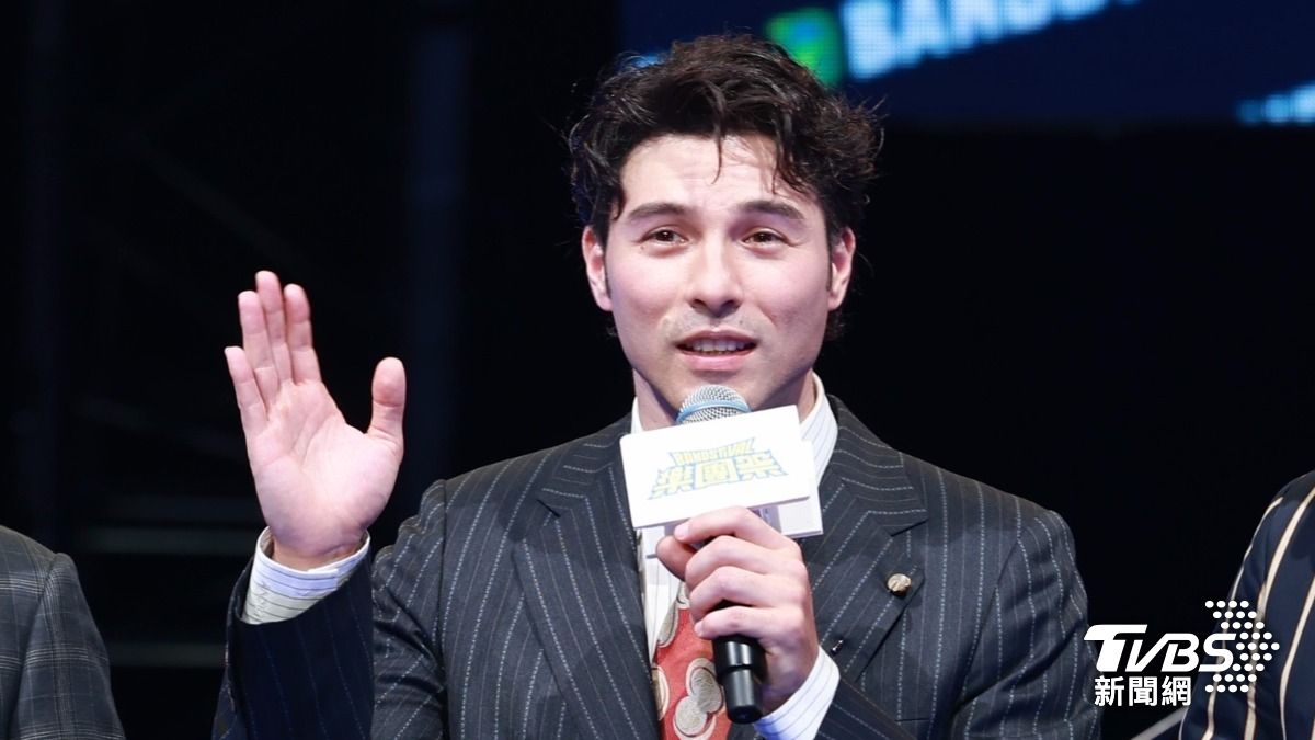 鳳小岳以樂團「壓克力柿子」成員身分出席。（圖／黃城碩攝）