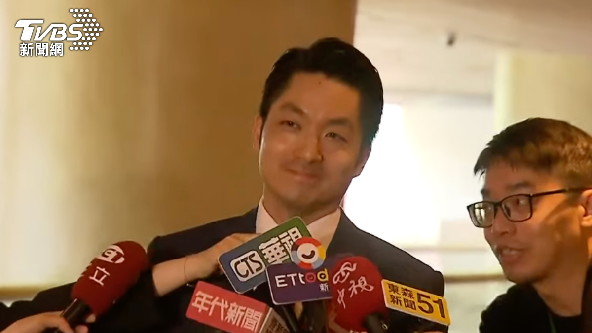 台北市蔣萬安出席國際城市論壇，會前受訪。（圖／TVBS）