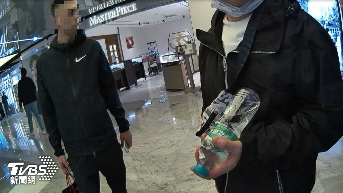 男欠5百萬還不出來被押去柬埔寨做詐騙　起飛前發抖求救桃機店員
