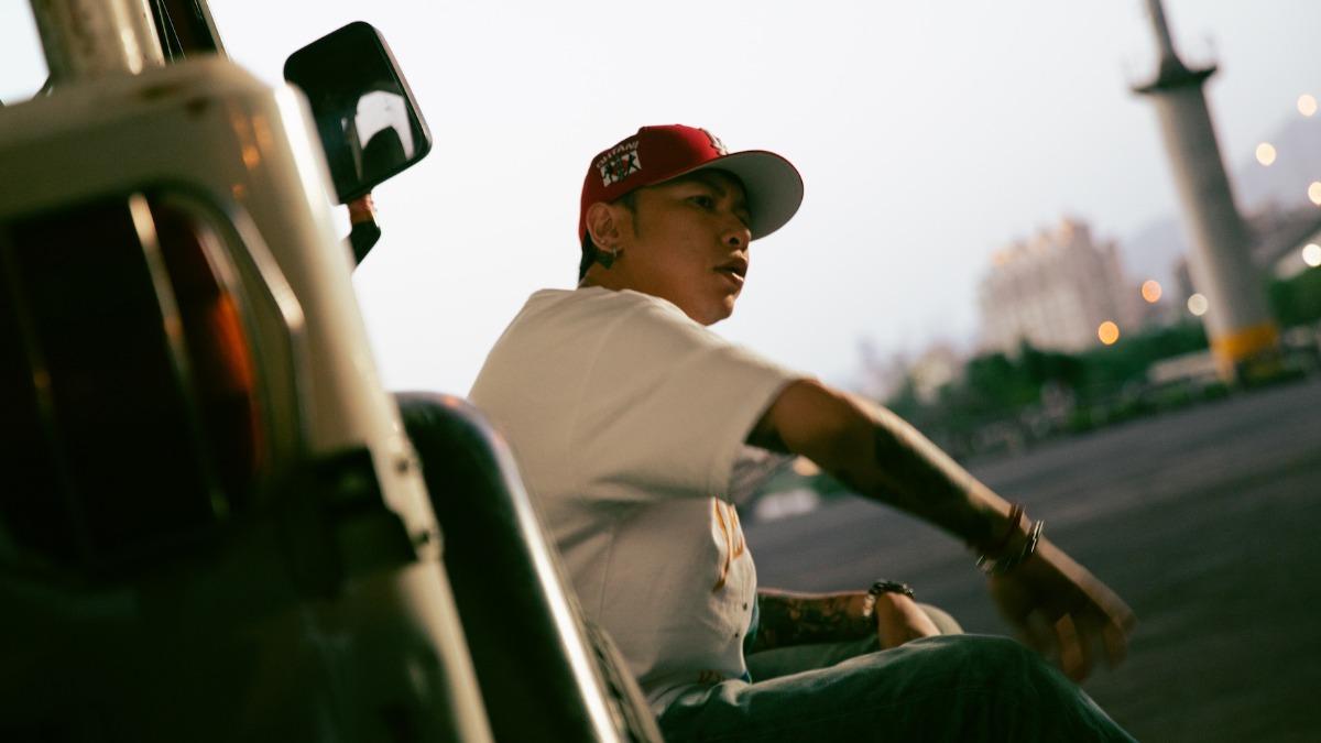 小春不喜歡被稱呼「哥」。（圖／本色音樂提供）