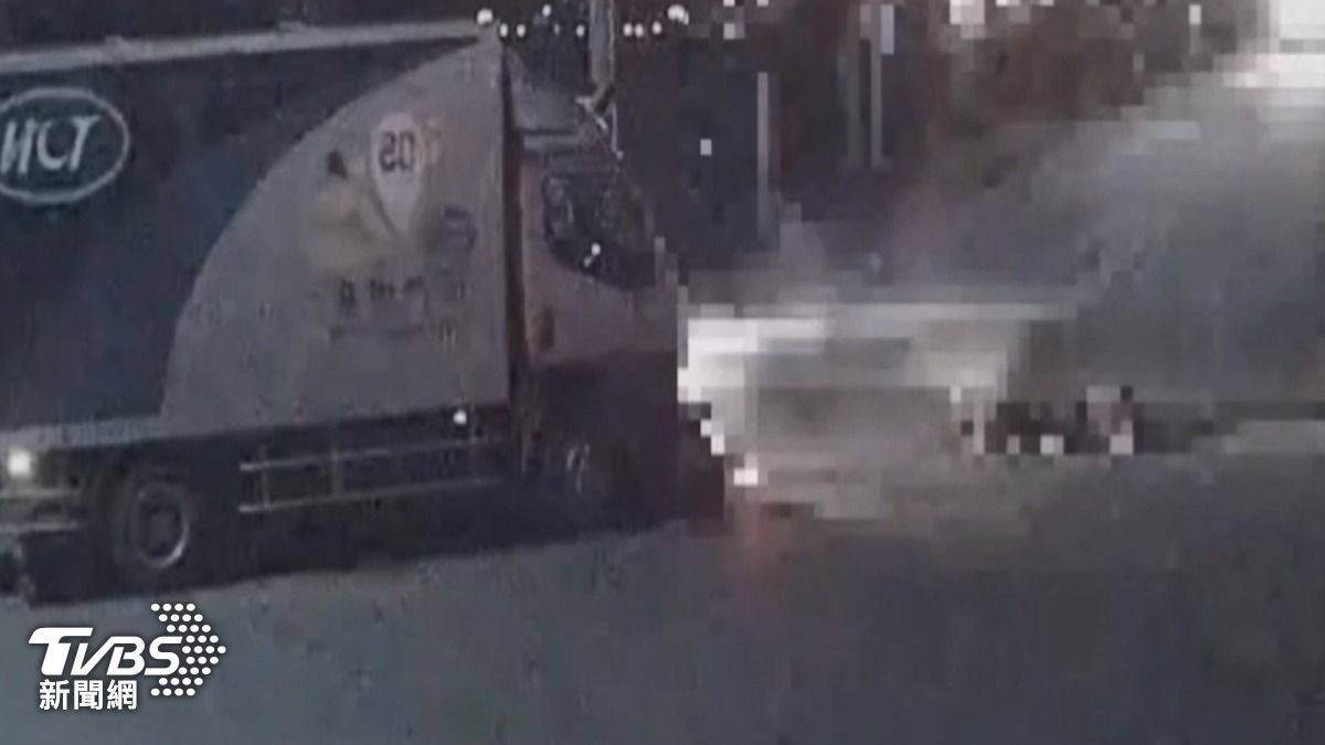 準備去泡腳　夫妻騎車與貨車碰撞　丈夫不治