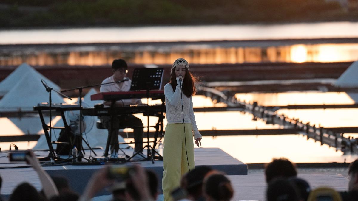 田馥甄認為〈才二十三〉是她心中的年度歌曲。（圖／何樂音樂提供）