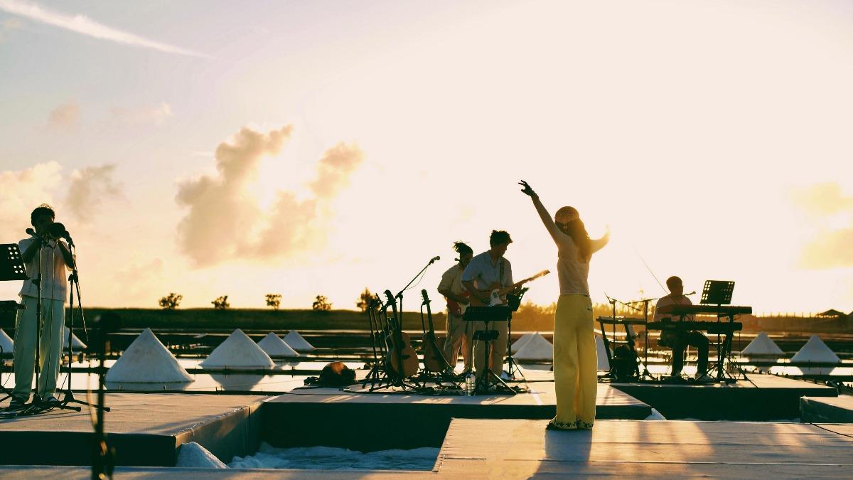 田馥甄感謝所有工作人員以及清潔人員協助完成演出。（圖／何樂音樂提供）