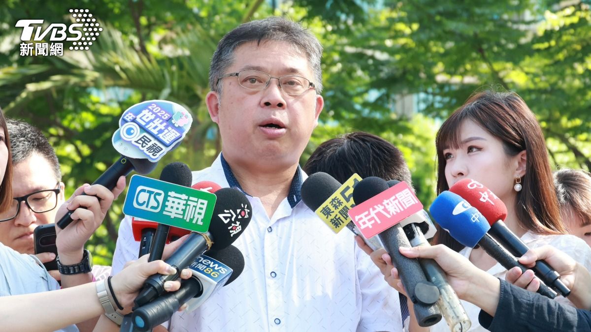 三峽國中校長林武龍。（圖／潘建樺攝）