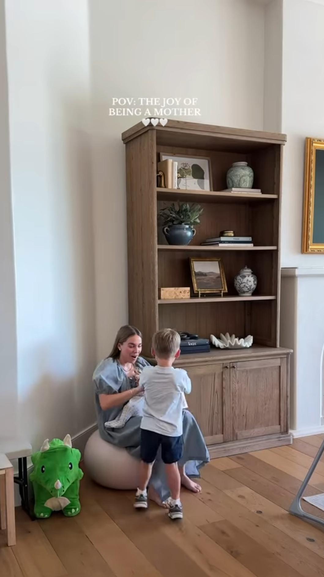 艾蜜莉以家庭影片走紅，時常分享與老公、兒子的甜蜜日常。（圖／翻攝自IG）